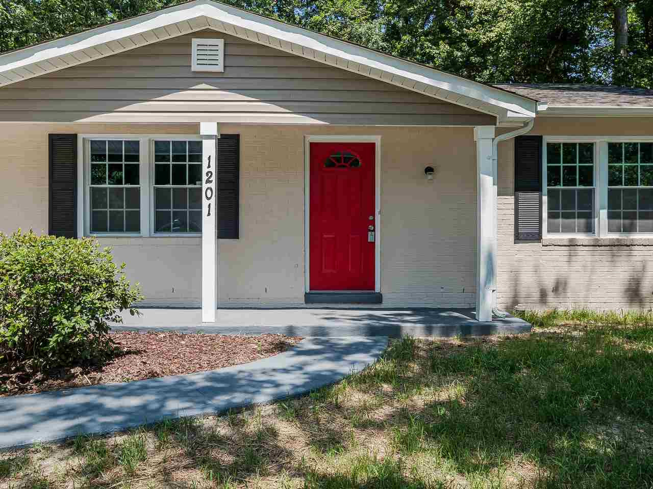 1201 Armstrong Circle Property Photo 1