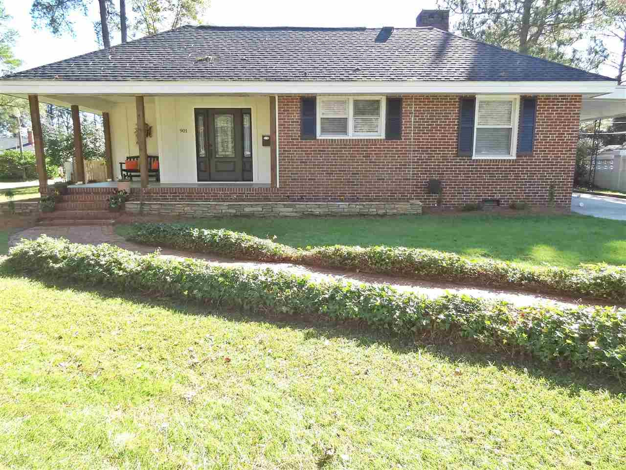 901 S 1st Street Property Photo 1