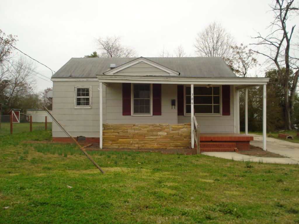 706 S Washington Avenue Property Photo 1
