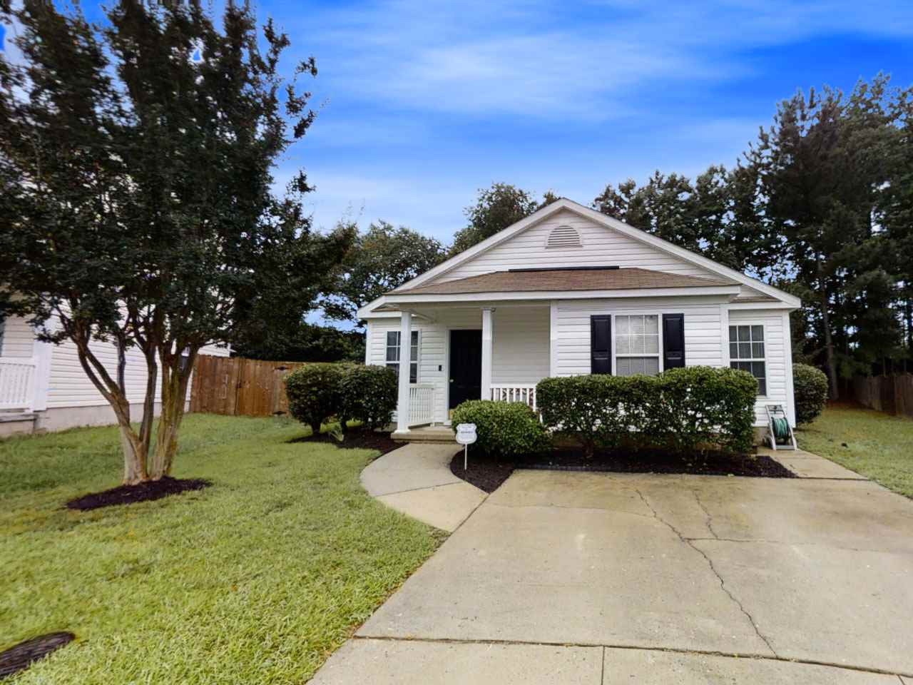 104 Lazy Days Court Property Photo 1