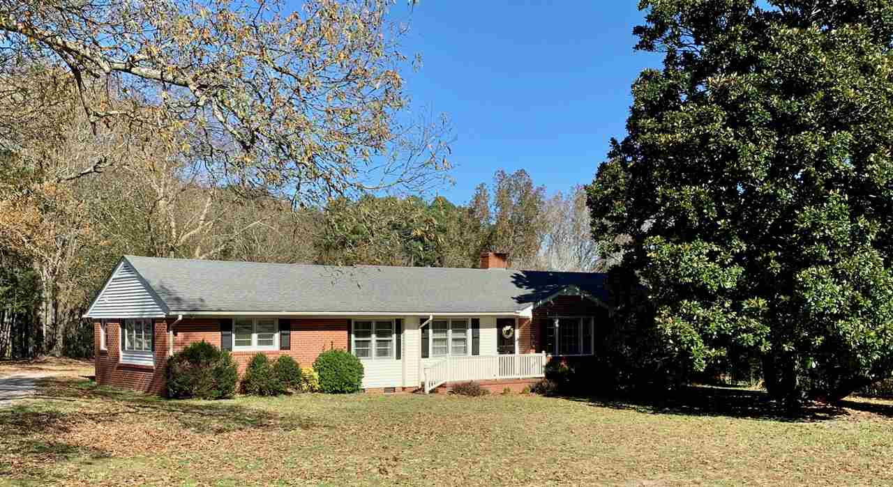 805 Bearpond Road Property Photo 1