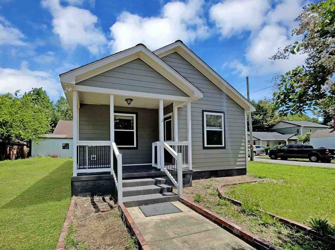515 E Lee Street Property Photo 1
