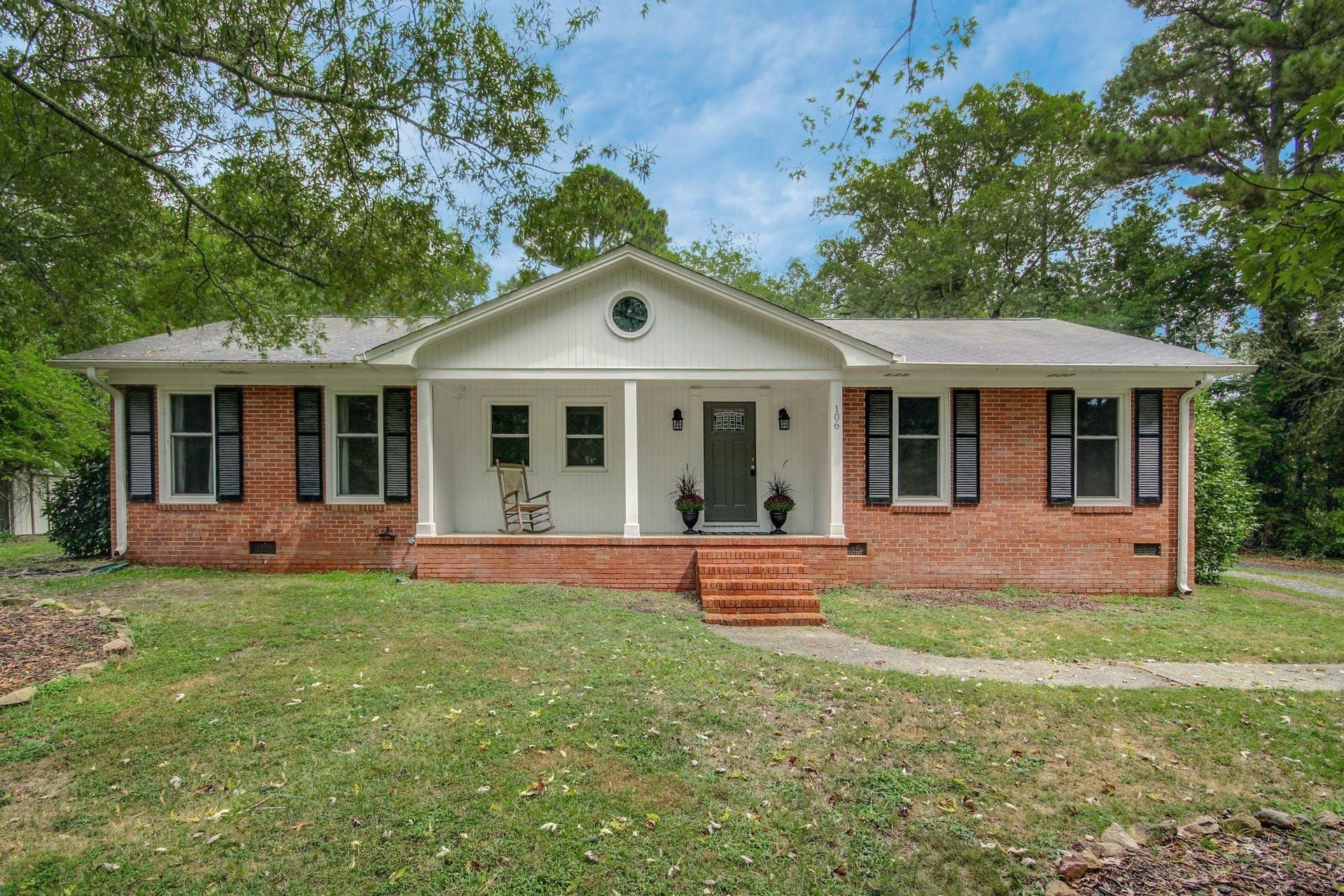 106 Bennington Drive Property Photo 1