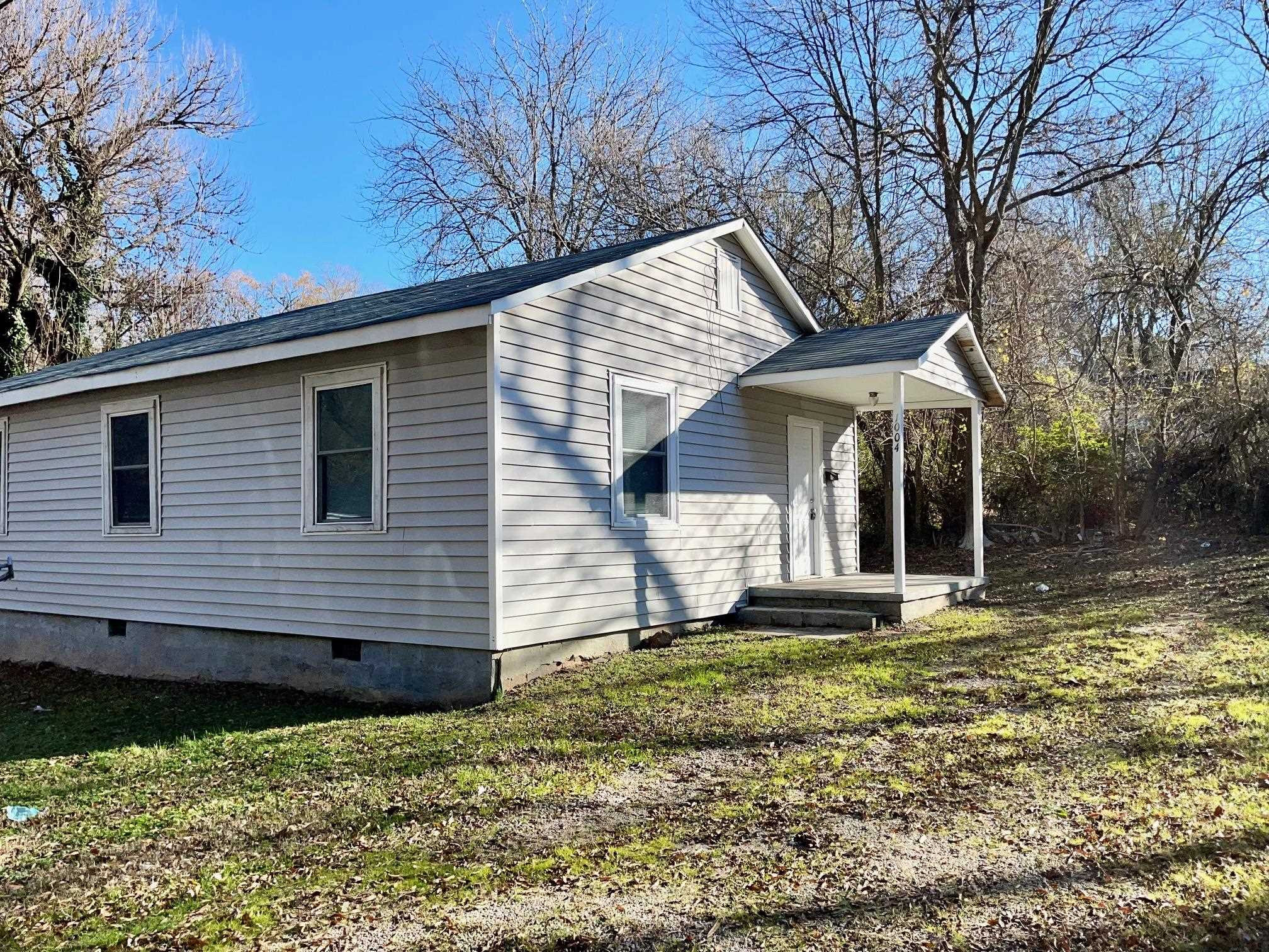 1004 South Street Property Photo 1