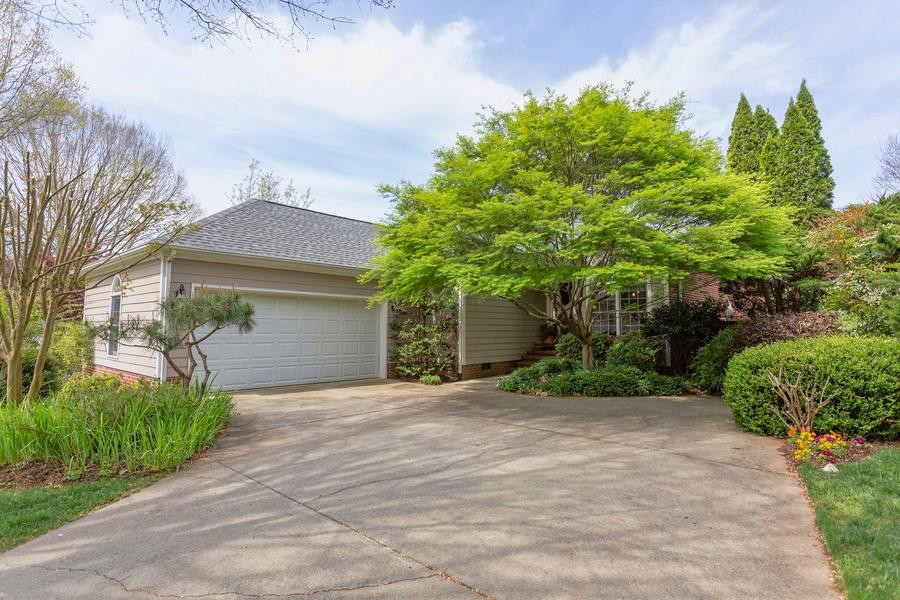 112 S Fields Circle Property Photo 1