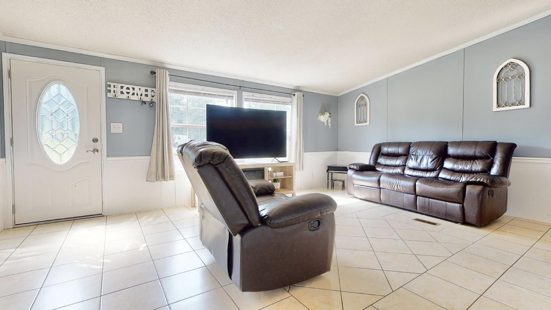 77 Geoffrey Circle Property Photo 3