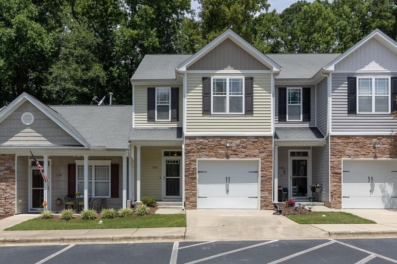 734 Whitetail Creek Way Property Photo 1