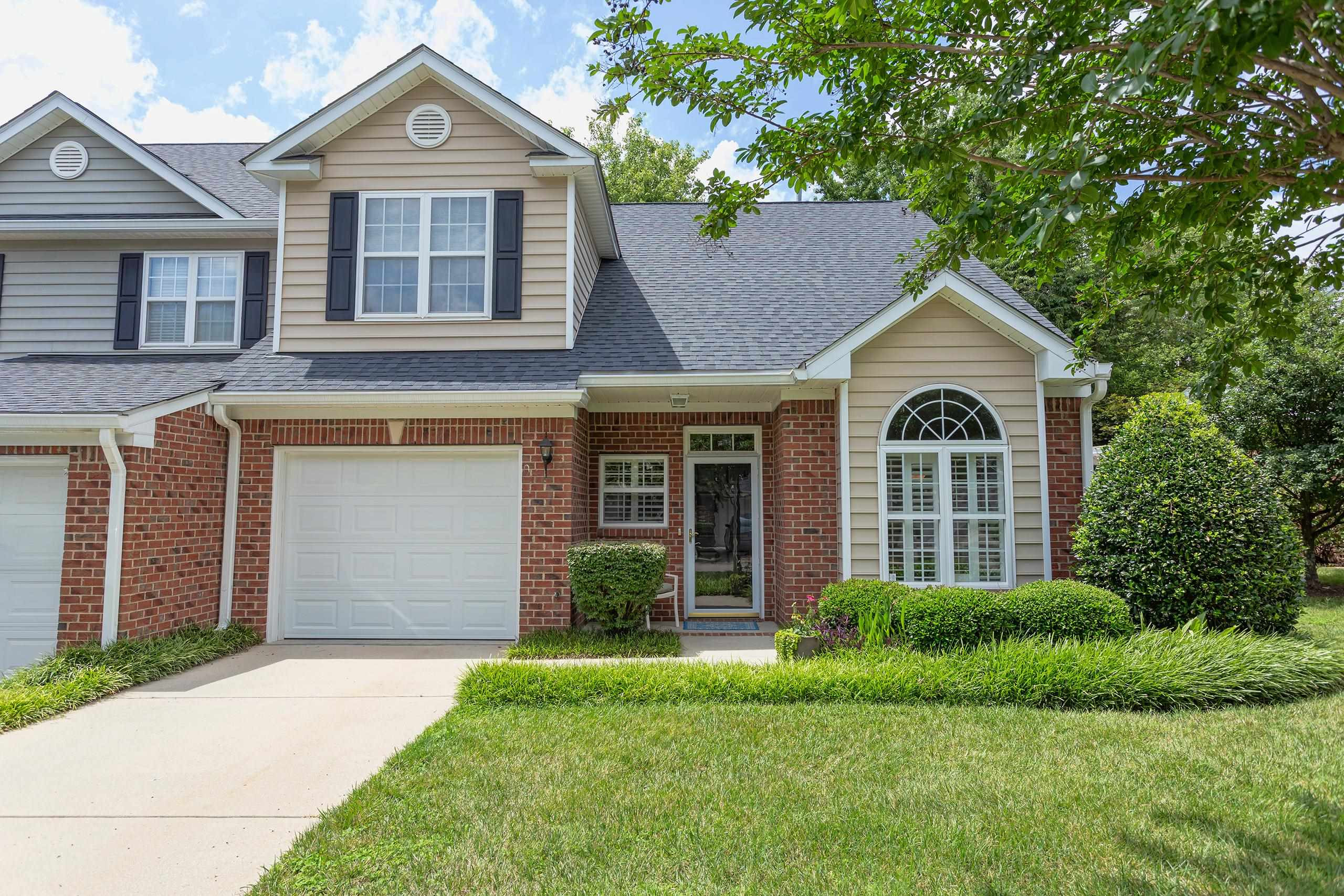 2038 White Pond Court Property Photo 1