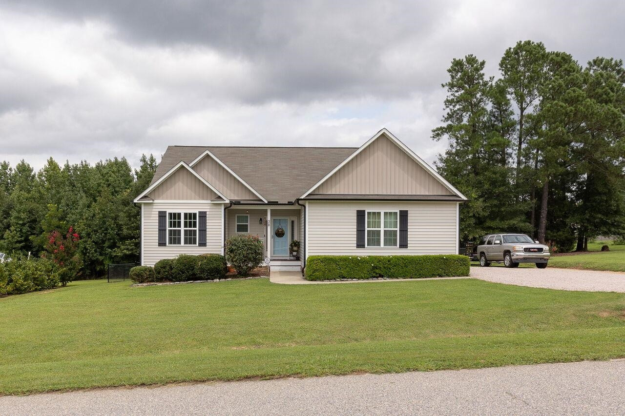 38 W Letchworth Drive Property Photo 1