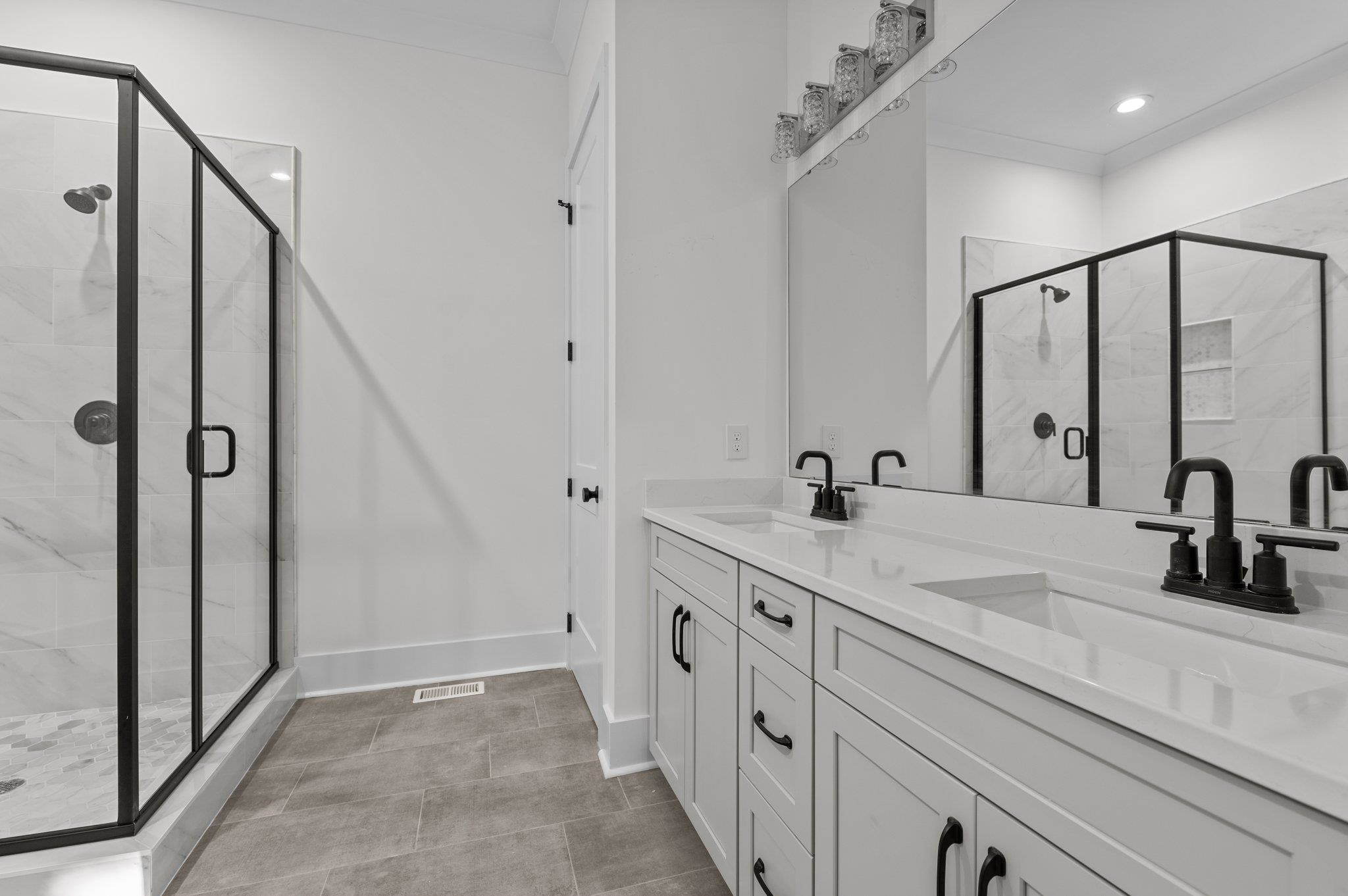6633 Prescott Shore Drive Property Photo 7