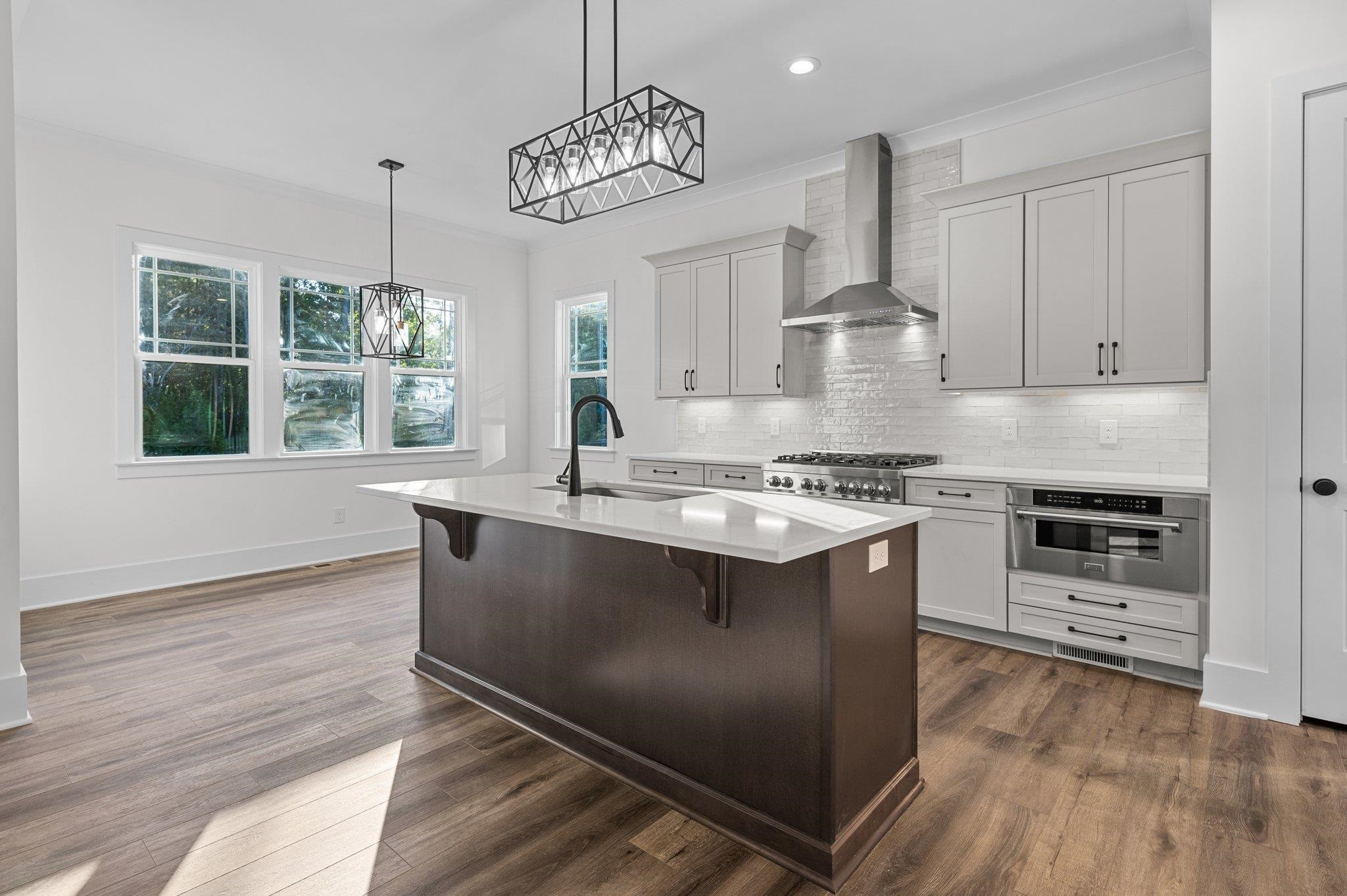 6633 Prescott Shore Drive Property Photo 10