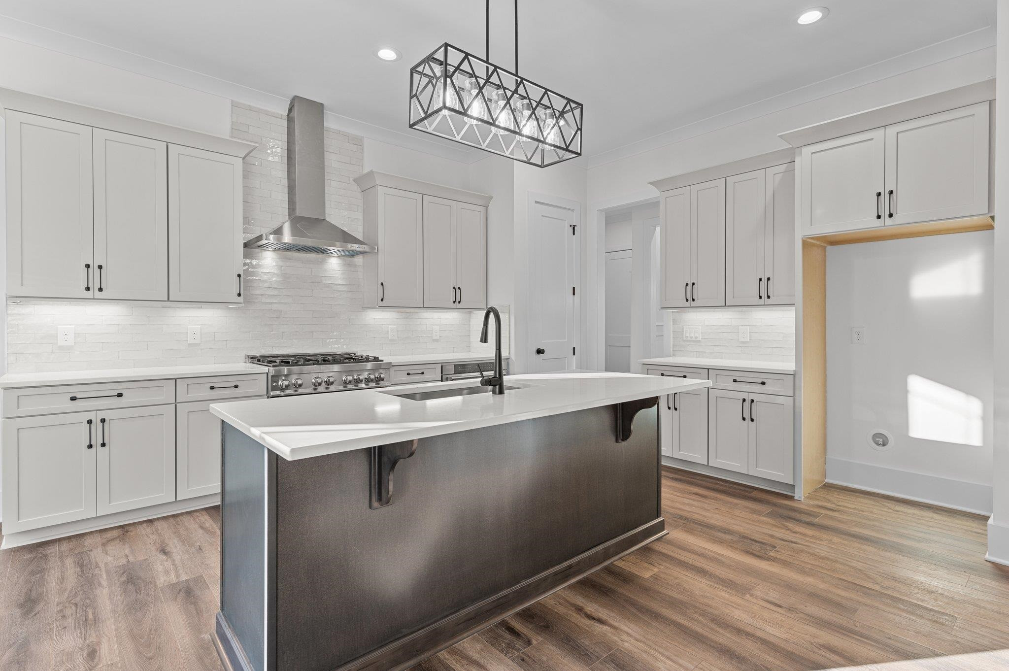 6633 Prescott Shore Drive Property Photo 11