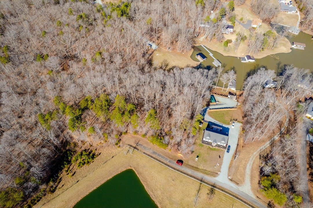 19 Whitetail Lane Property Photo 4