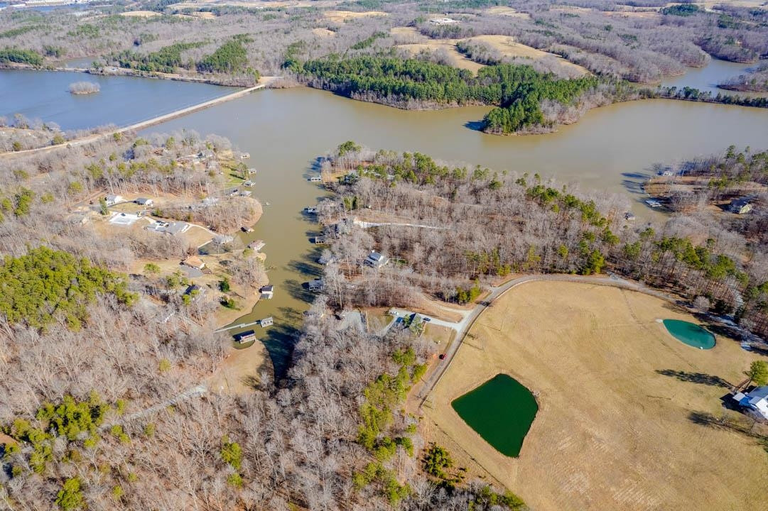 19 Whitetail Lane Property Photo 6