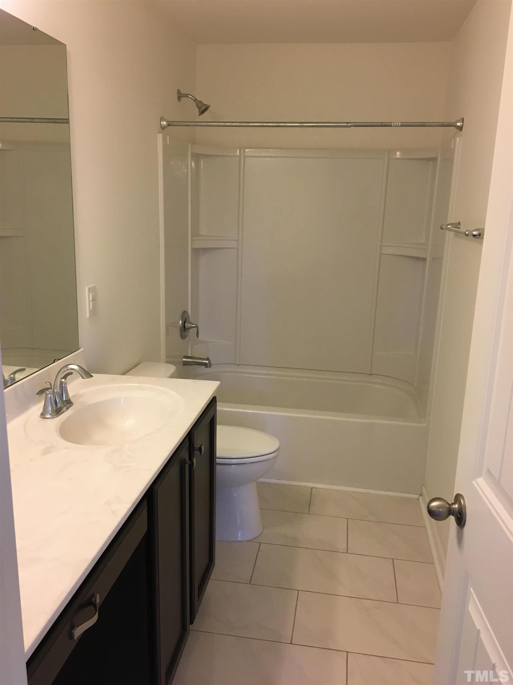 1405 Glenwater Drive Property Photo 5