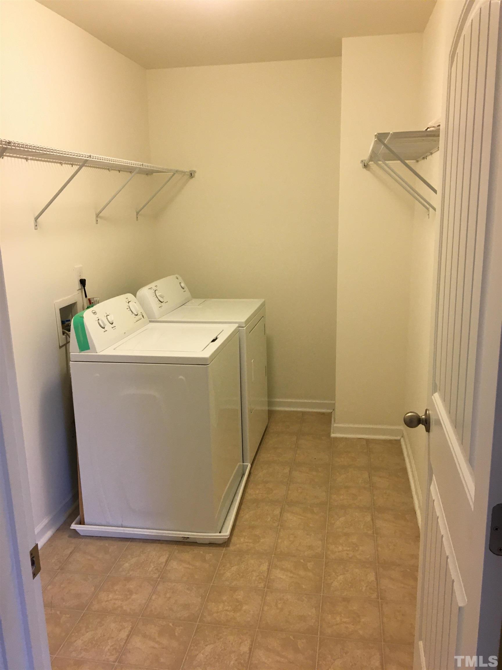 1405 Glenwater Drive Property Photo 6