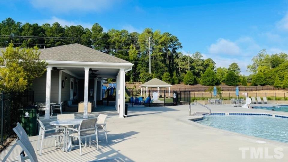 674 Brook Pine Trail Property Photo 28