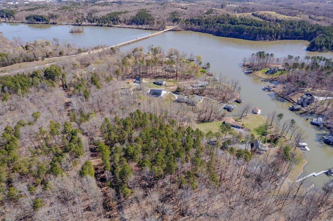 36 Red Bud Lane Property Photo 3