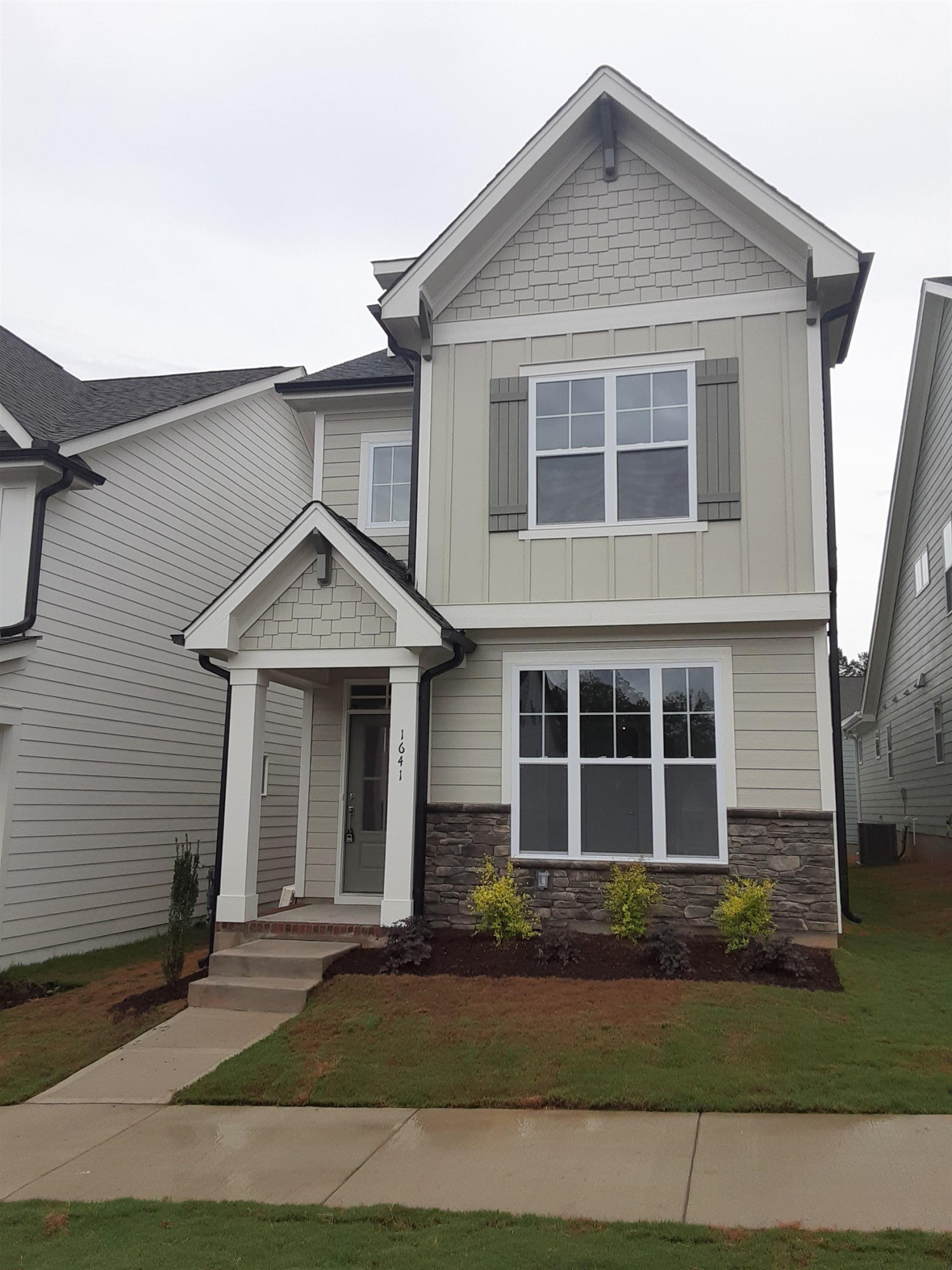 1641 Glazebrook Drive # 29 Property Photo 1