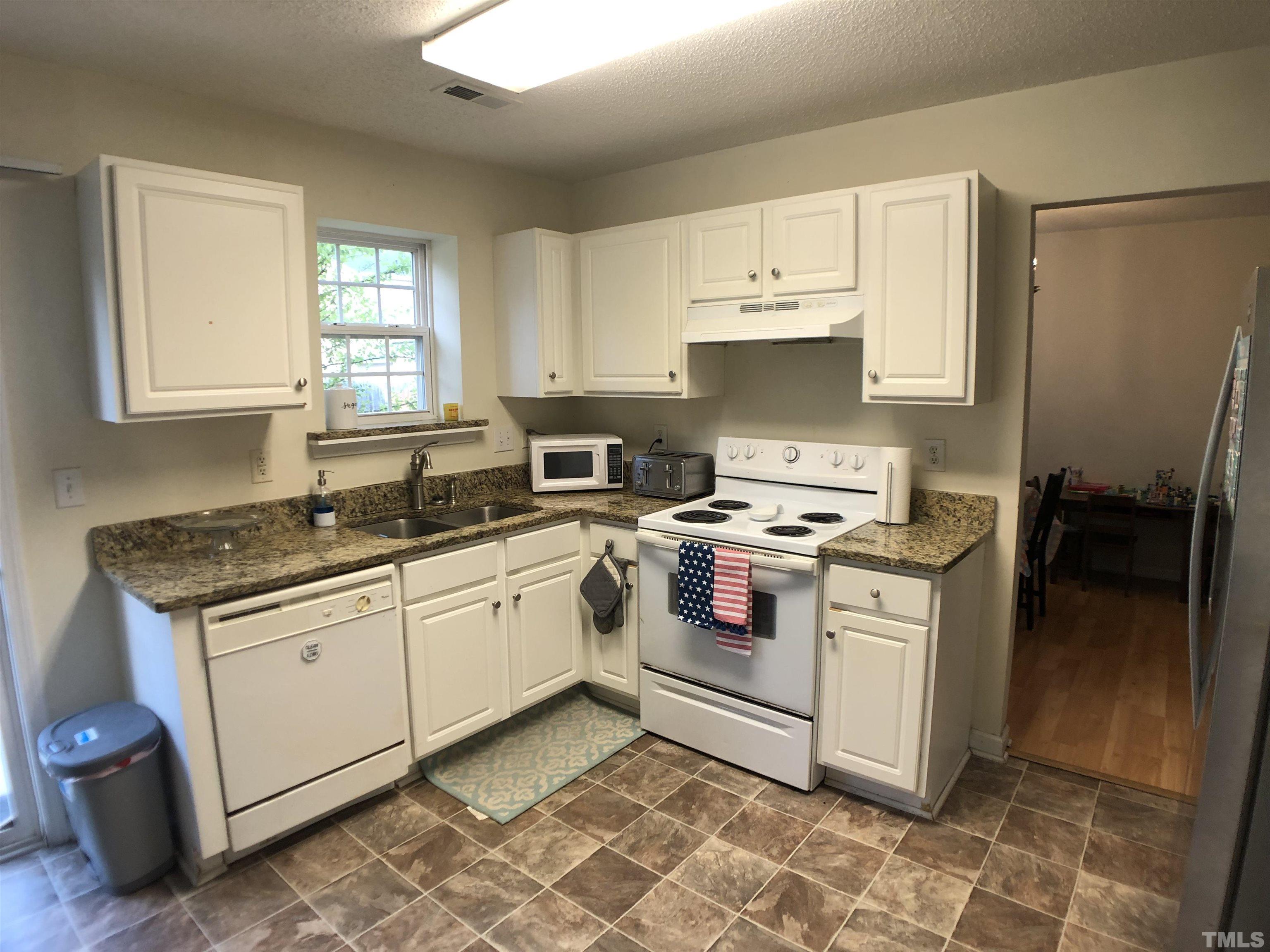 316 Downing Drive Property Photo 3