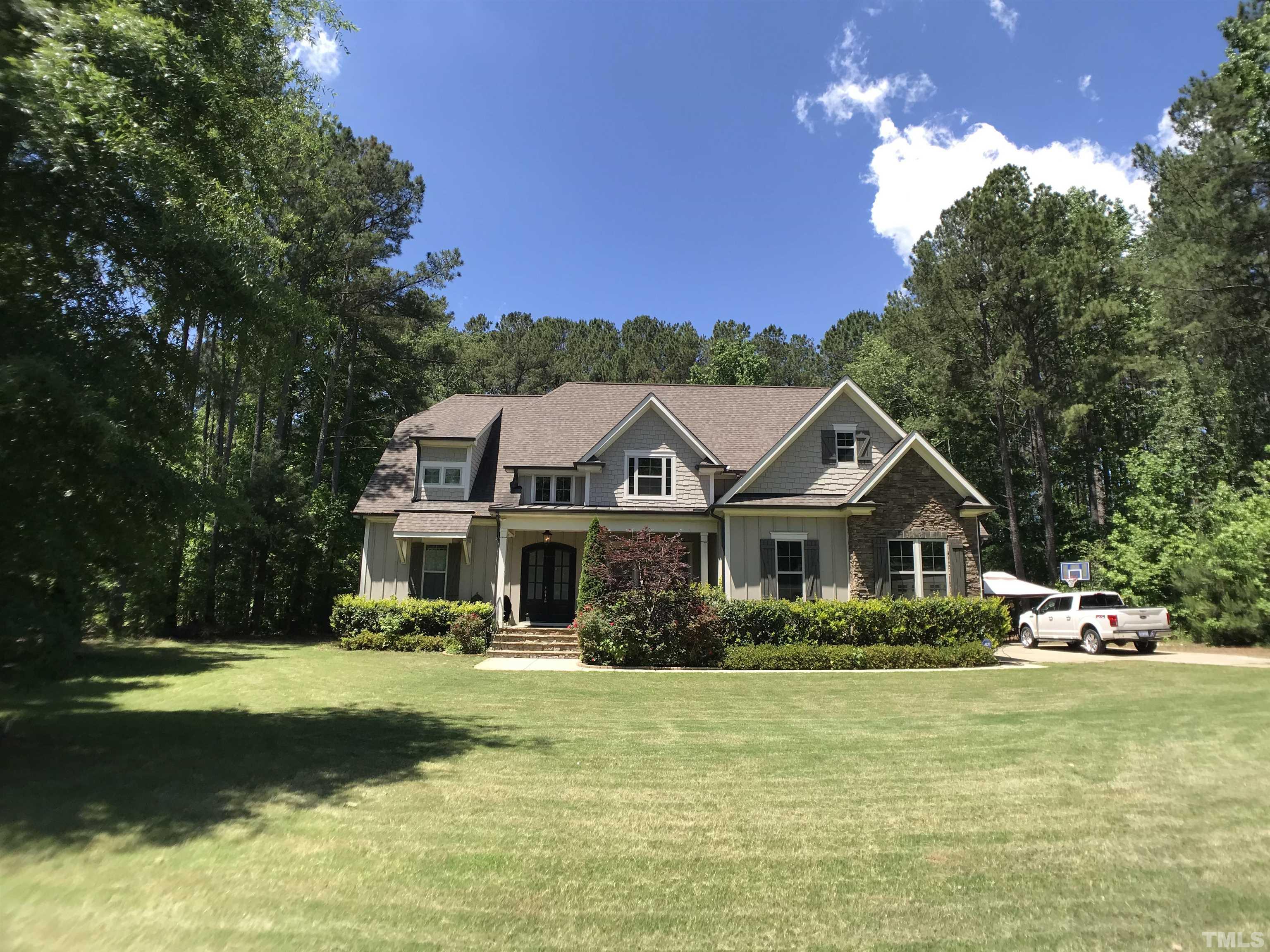 5204 Dutchman Drive Property Photo 1