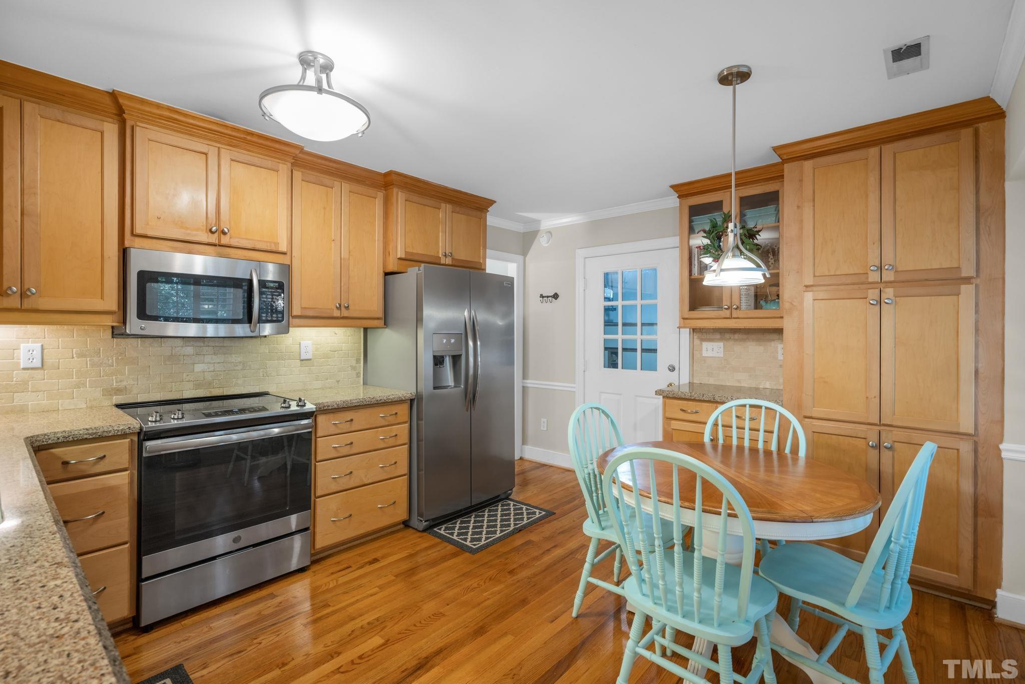 100 Haverstock Court Property Photo 14