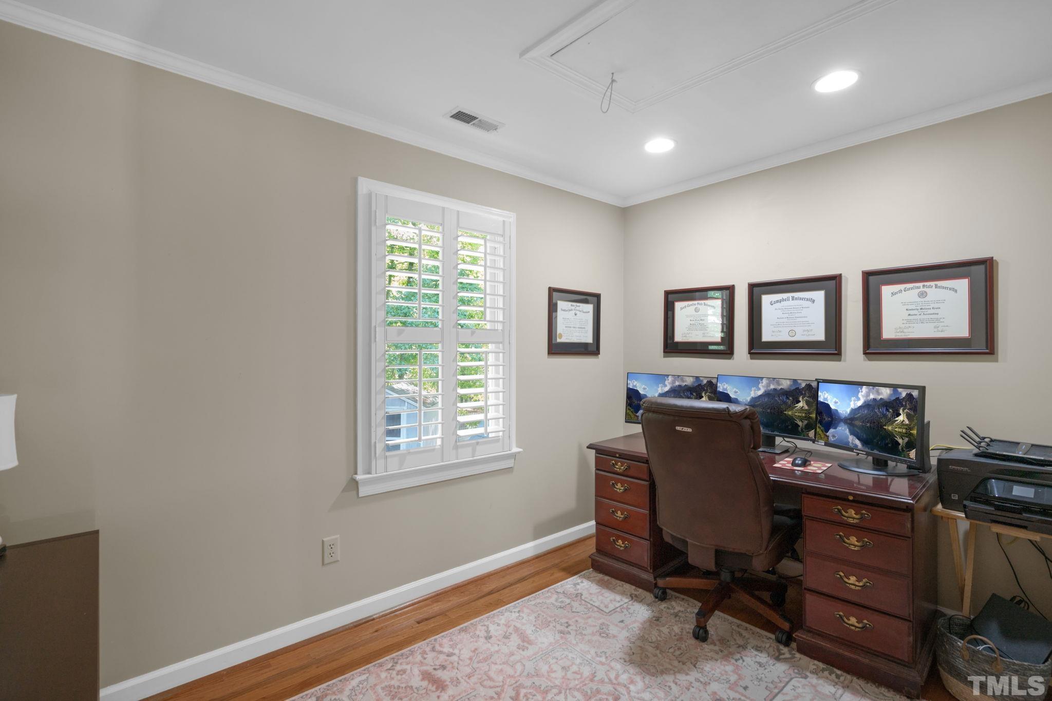 100 Haverstock Court Property Photo 29
