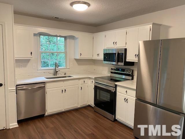 7301 Barberry Ct Property Photo 2