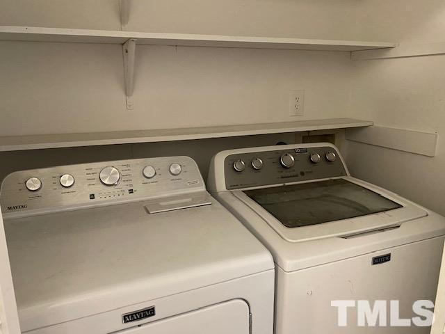 7301 Barberry Ct Property Photo 8