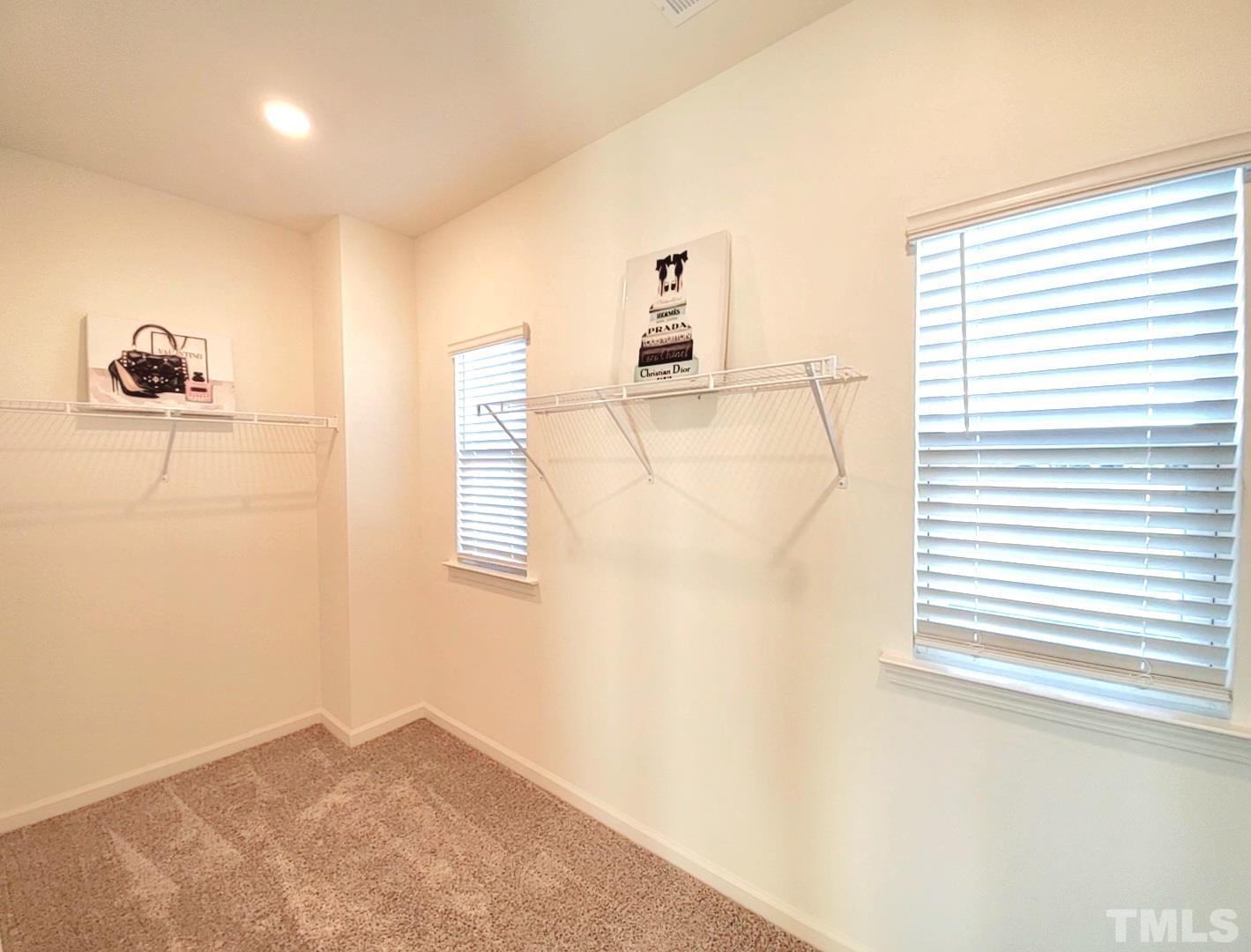 836 Emmer Street Property Photo 8