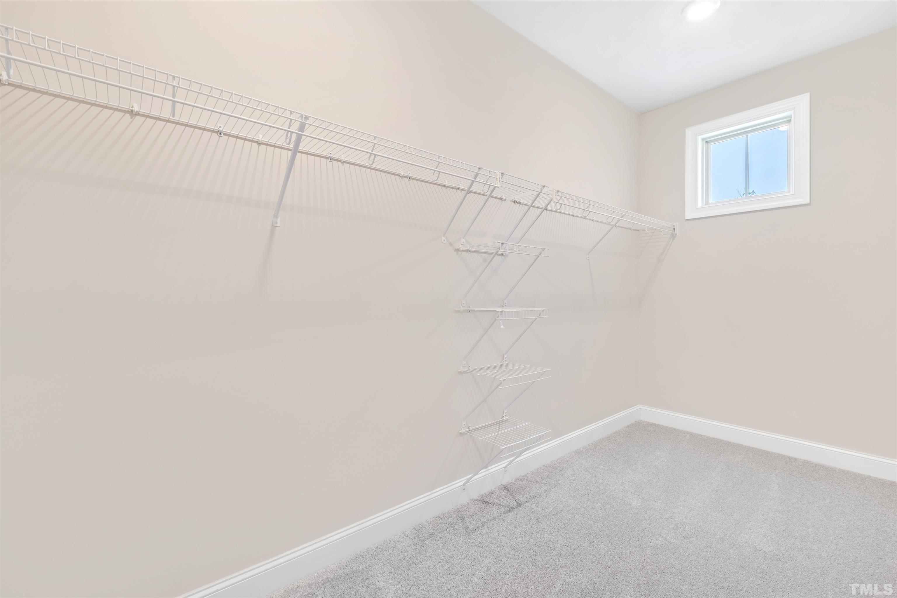 223 Alamosa Place Property Photo 23