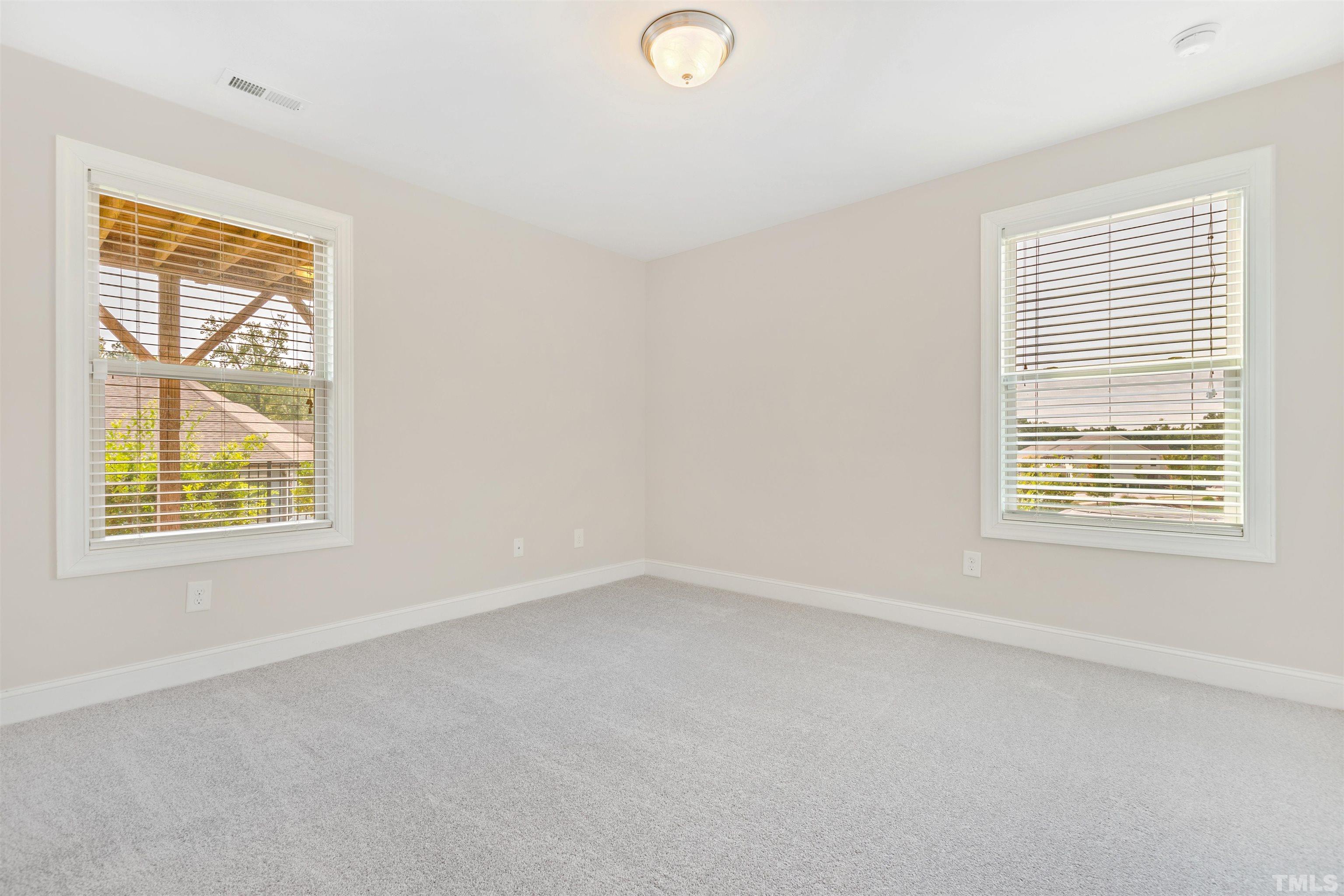 223 Alamosa Place Property Photo 31