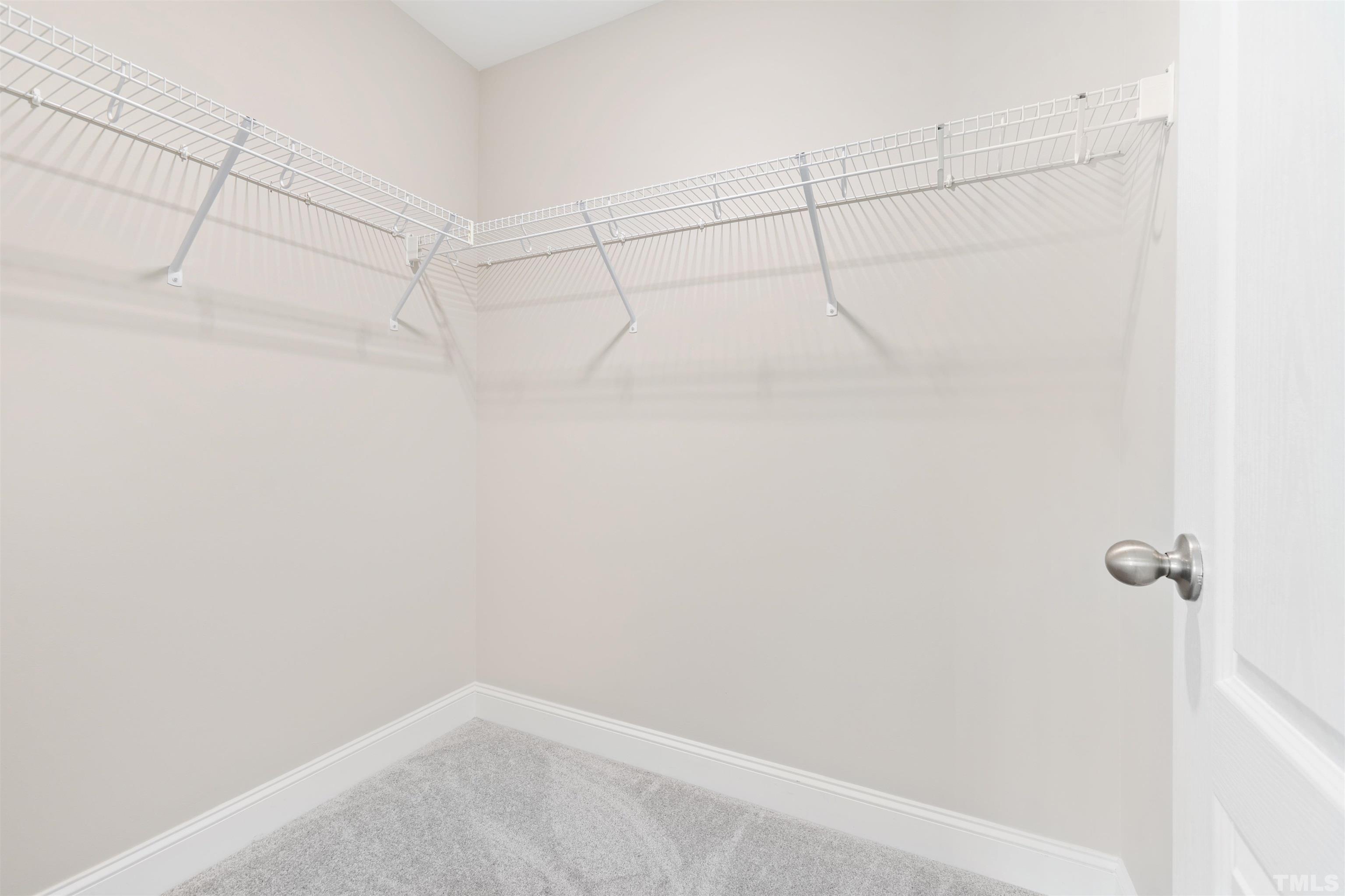 223 Alamosa Place Property Photo 34
