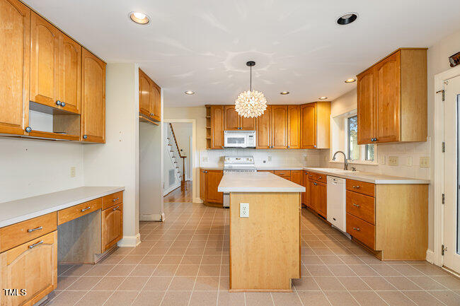 104 Fawn Cove Property Photo 11