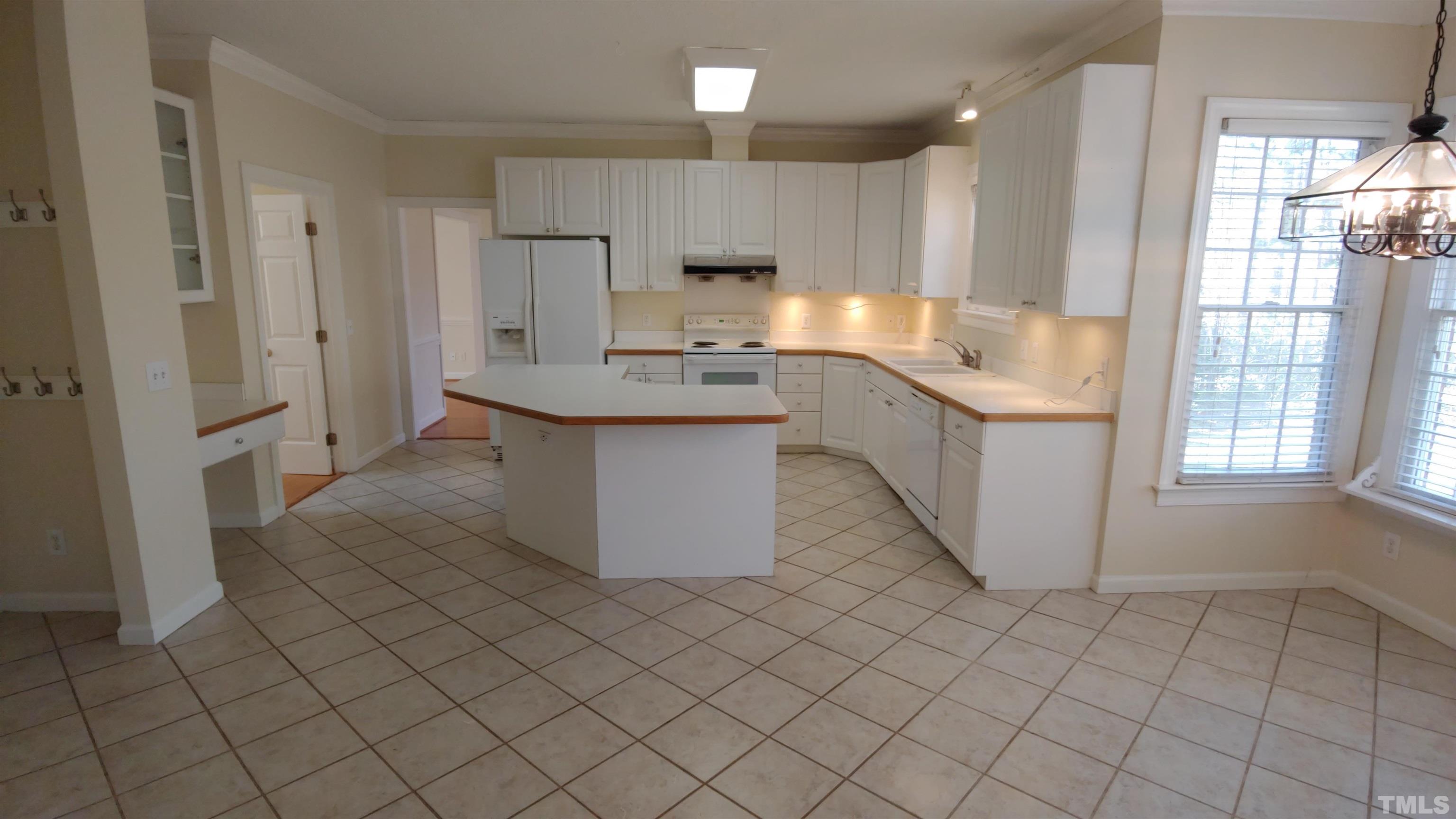 1308 Honey Locust Court Property Photo 2