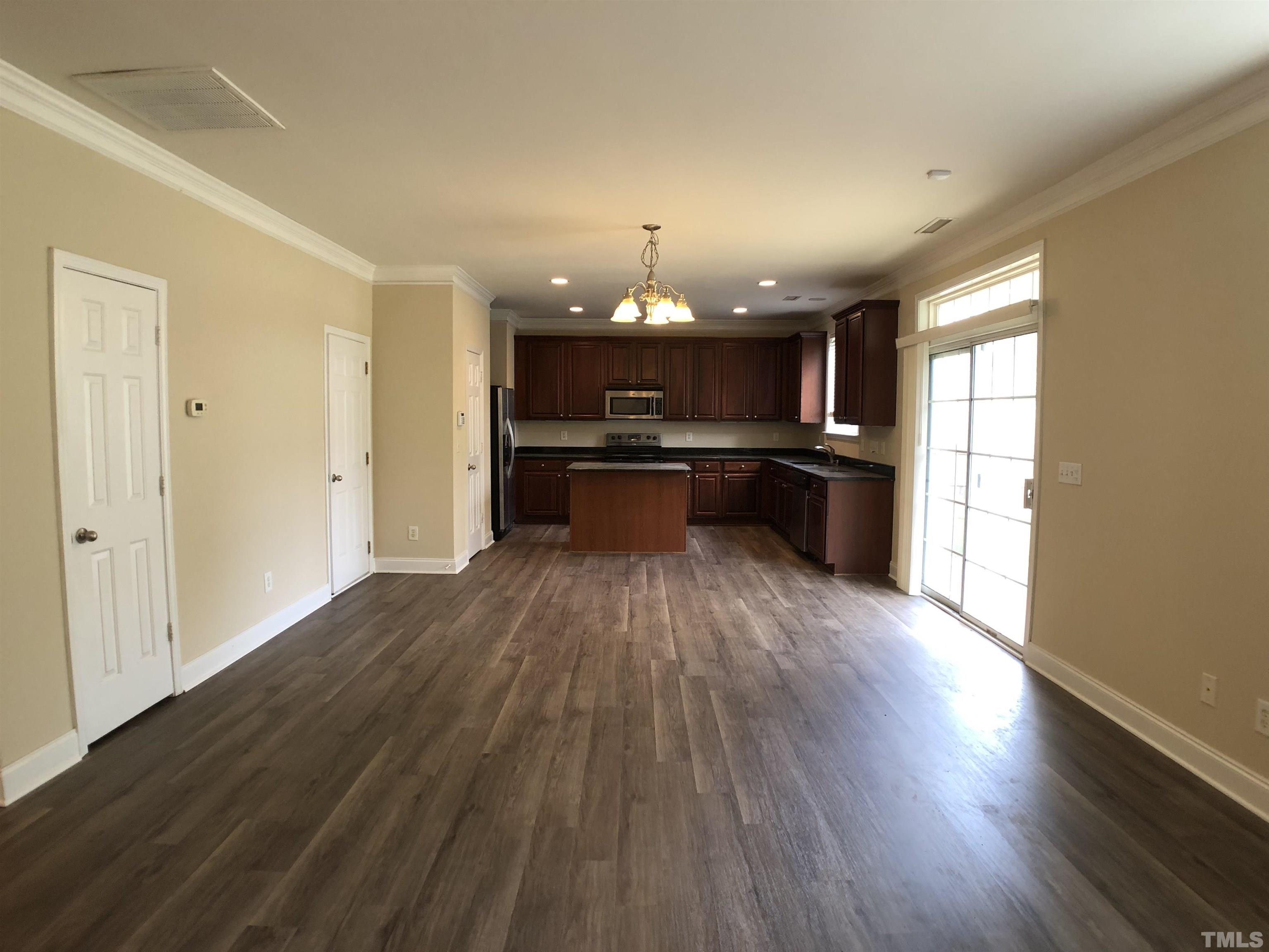 327 Larktree Lane Property Photo 3