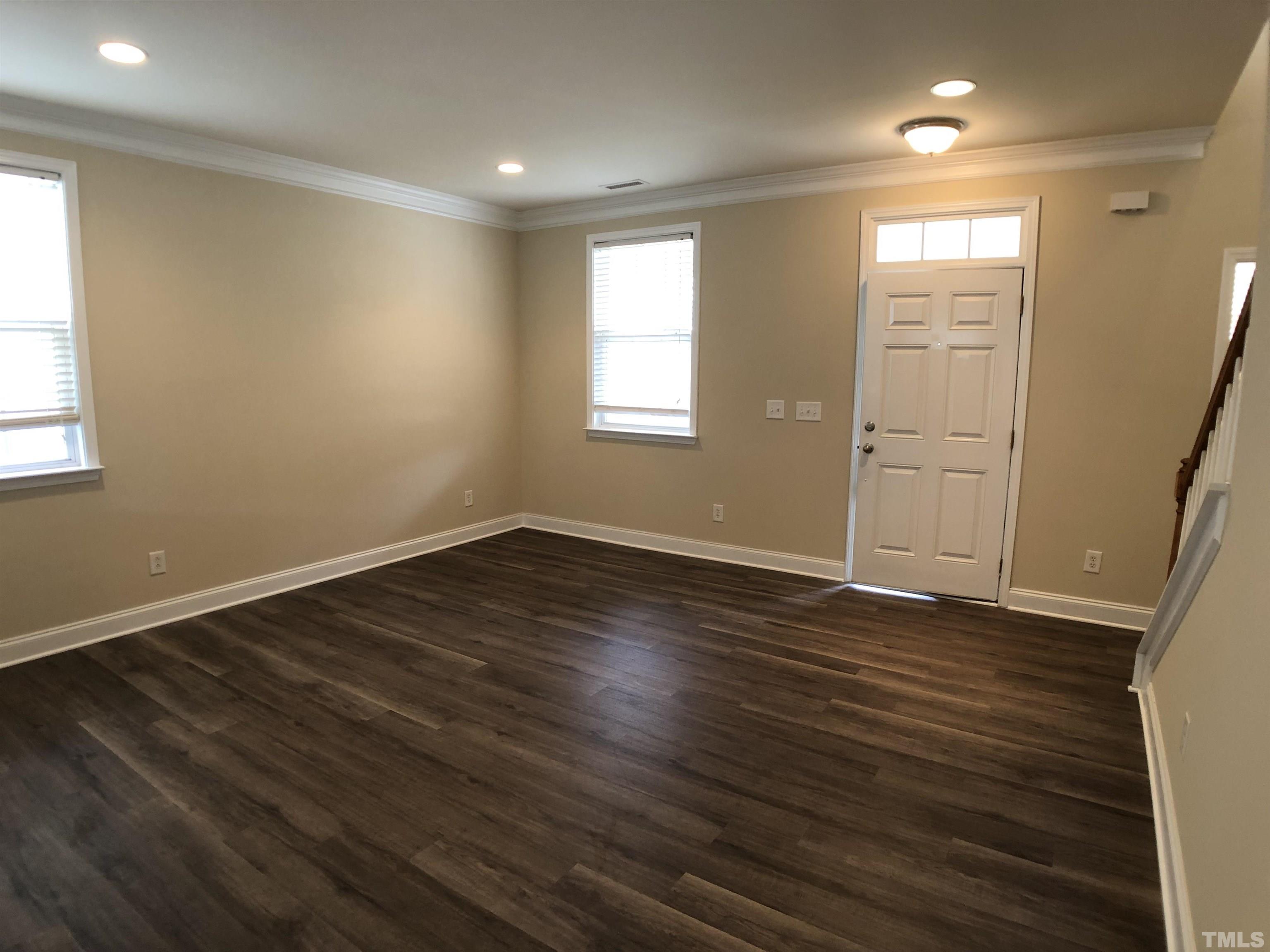 327 Larktree Lane Property Photo 8