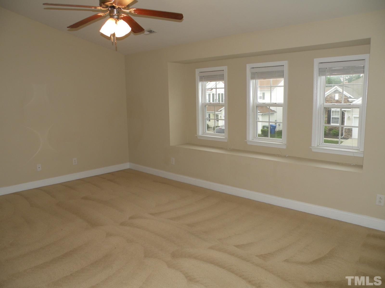 327 Larktree Lane Property Photo 10
