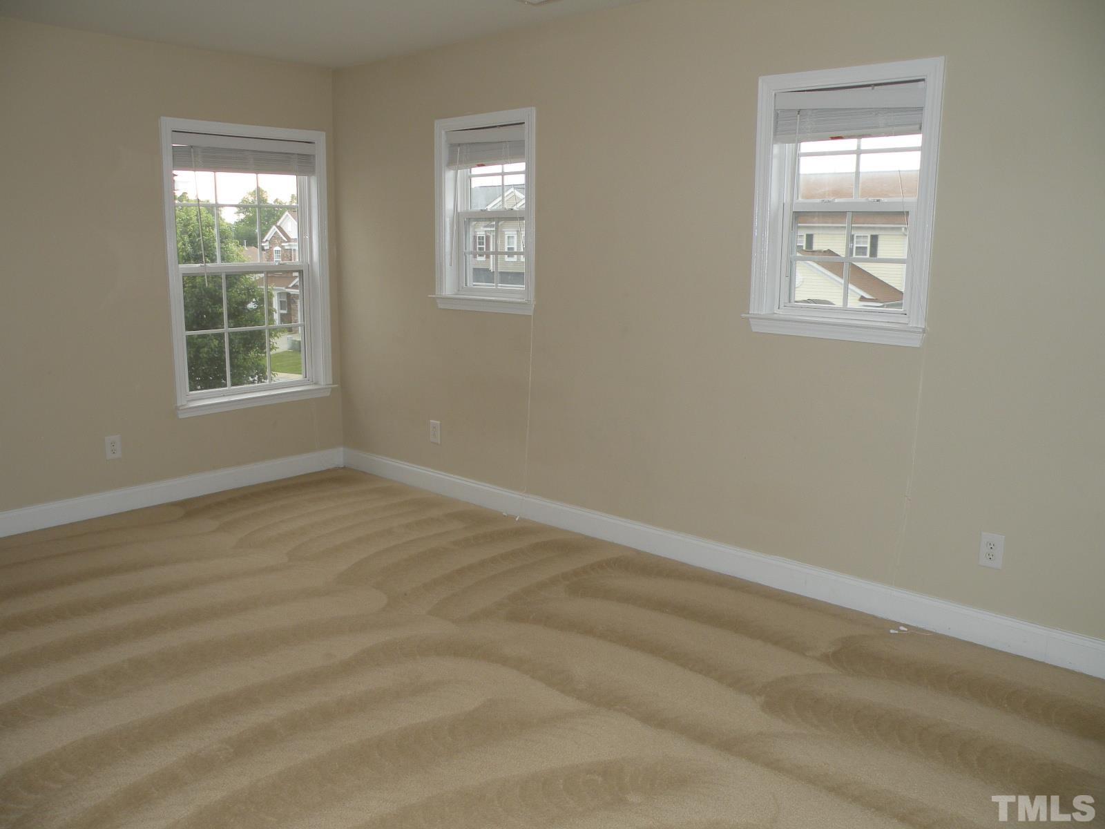 327 Larktree Lane Property Photo 15