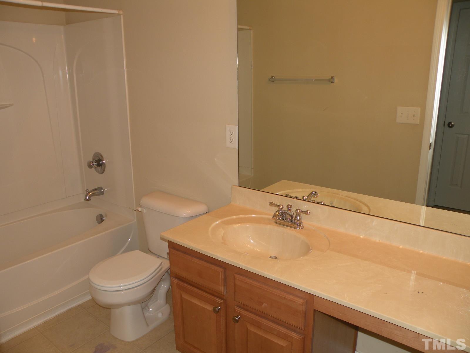 327 Larktree Lane Property Photo 16