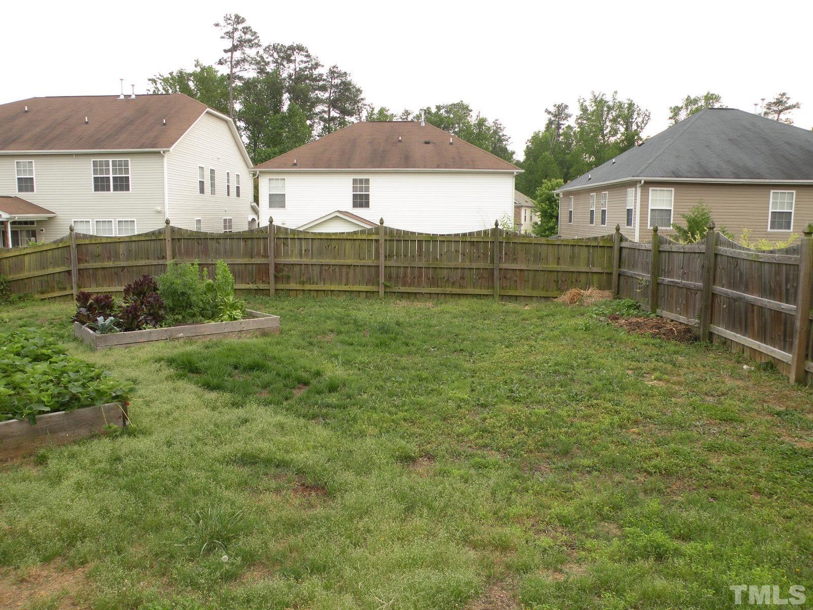 327 Larktree Lane Property Photo 18