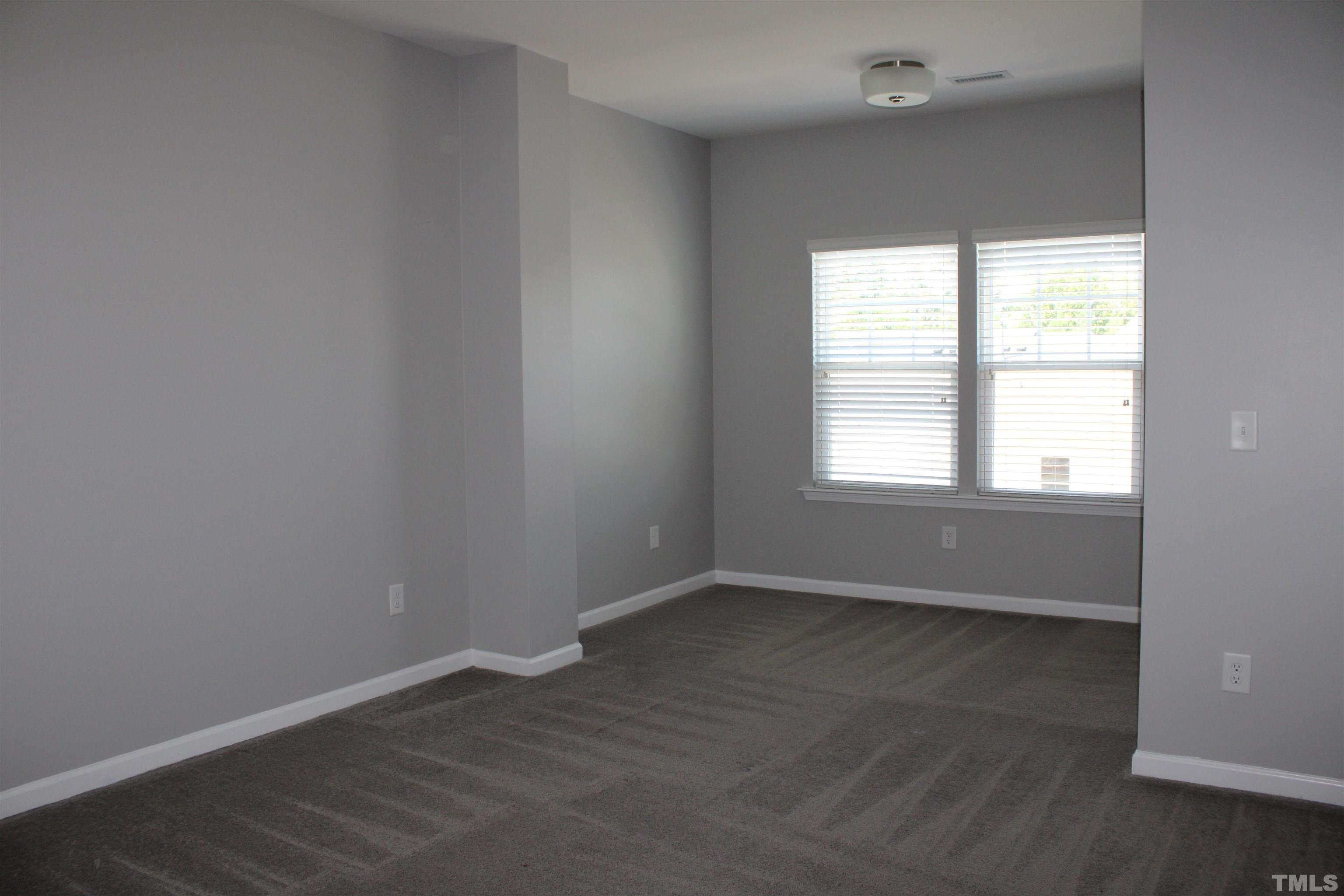 587 Grand Central Station Property Photo 15