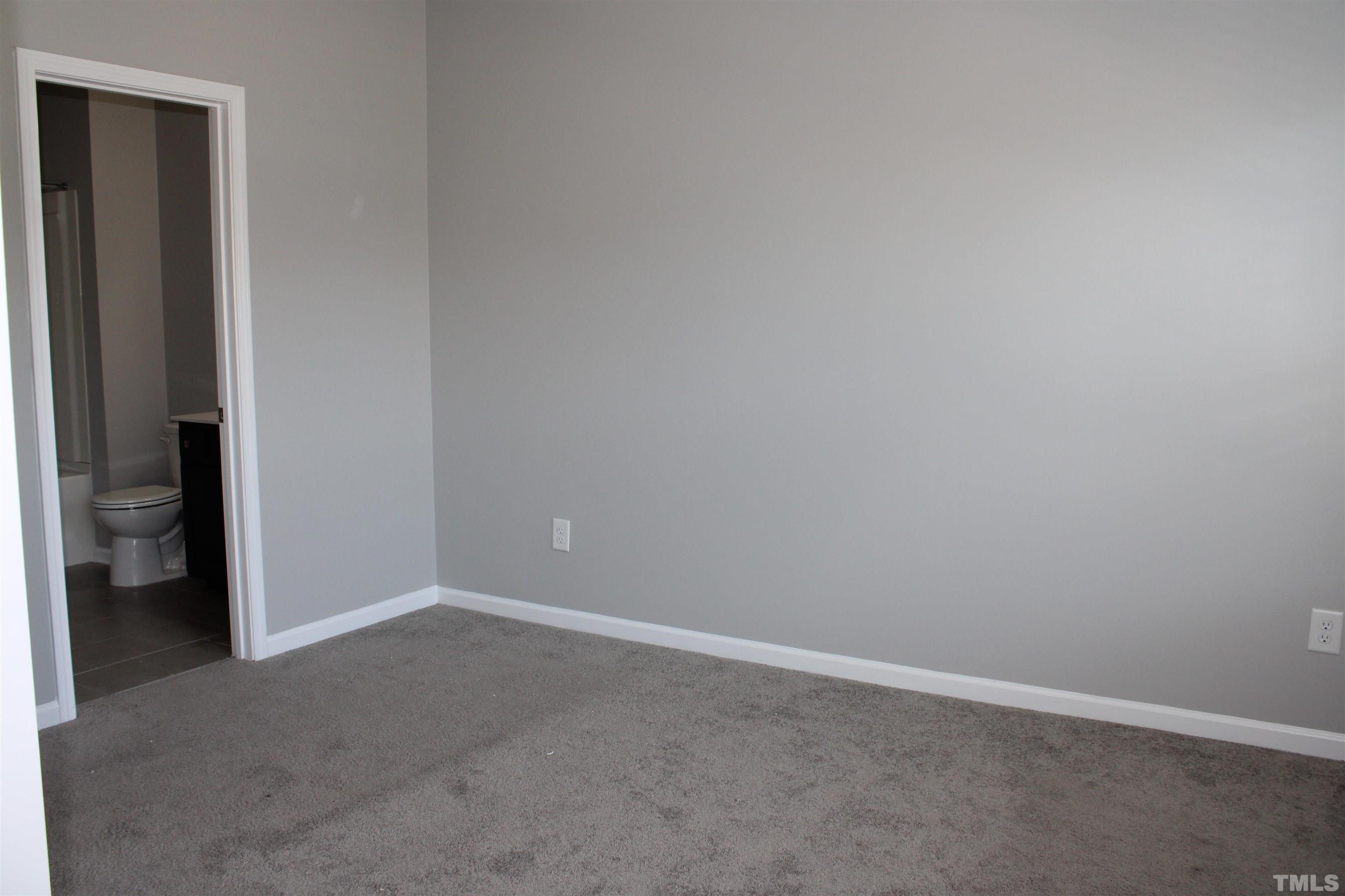 587 Grand Central Station Property Photo 21
