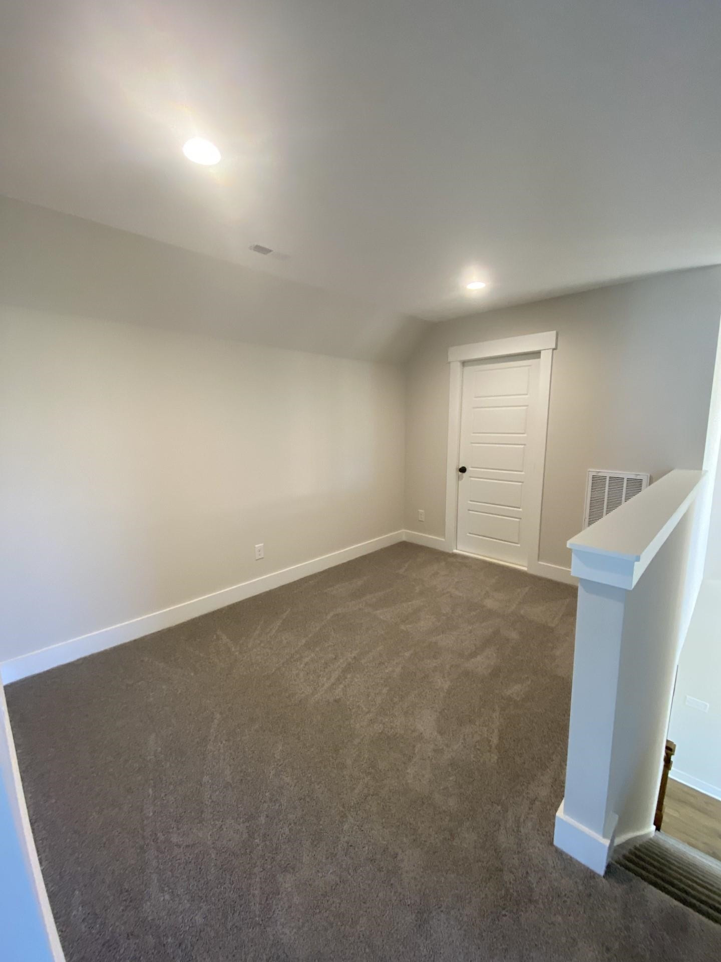 43 Walnut Hall Court Property Photo 18