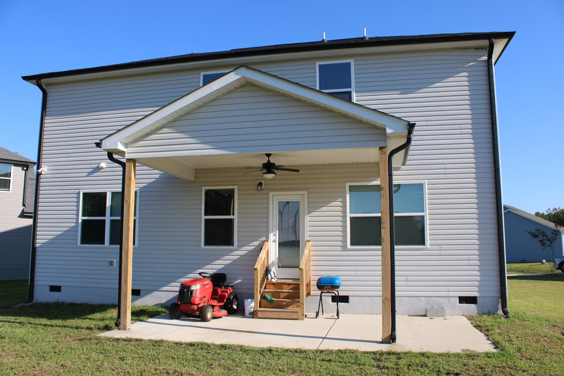 363 Avery Meadows Drive Property Photo 10