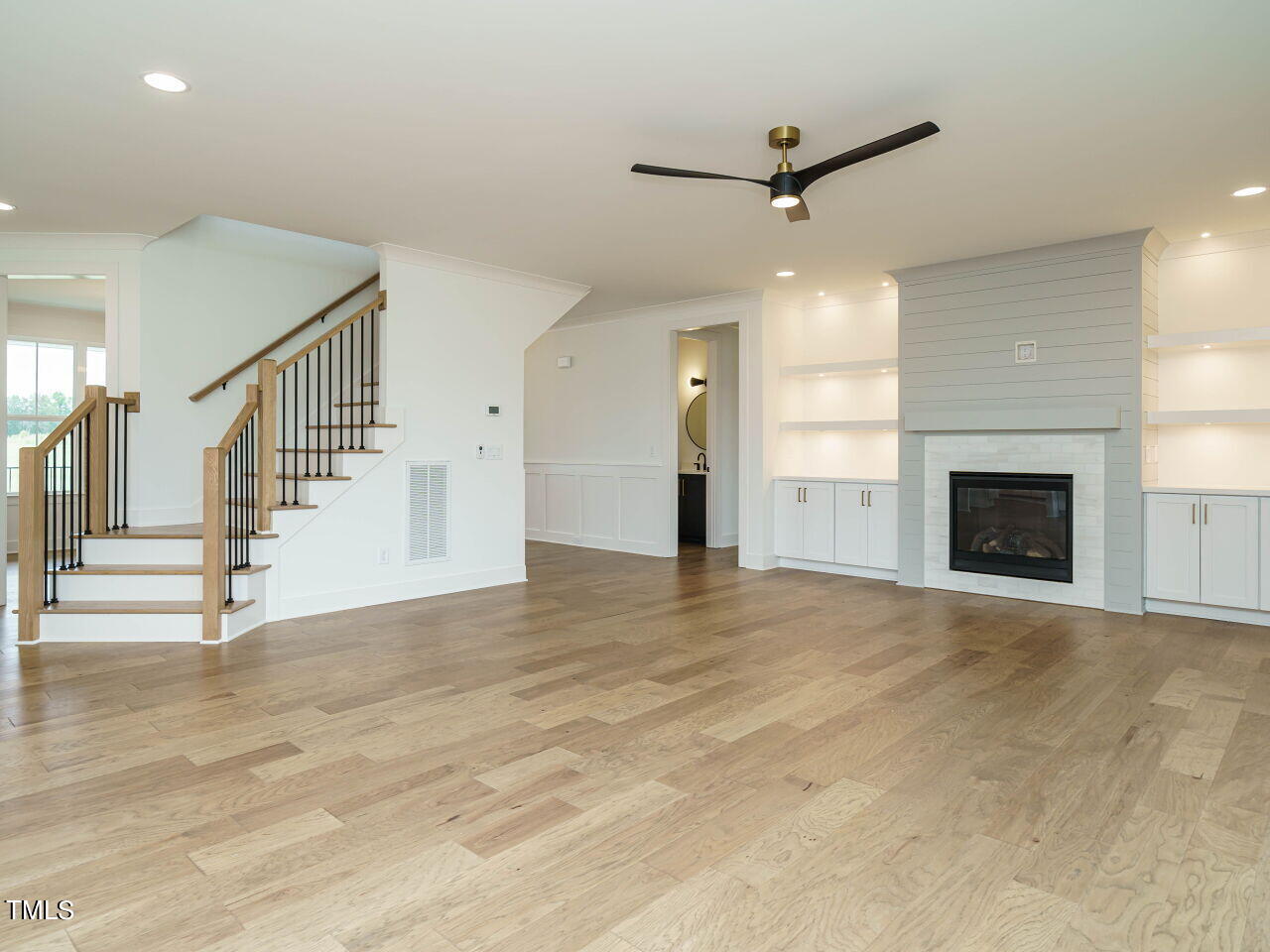 180 Pondhurst Lane Property Photo 16