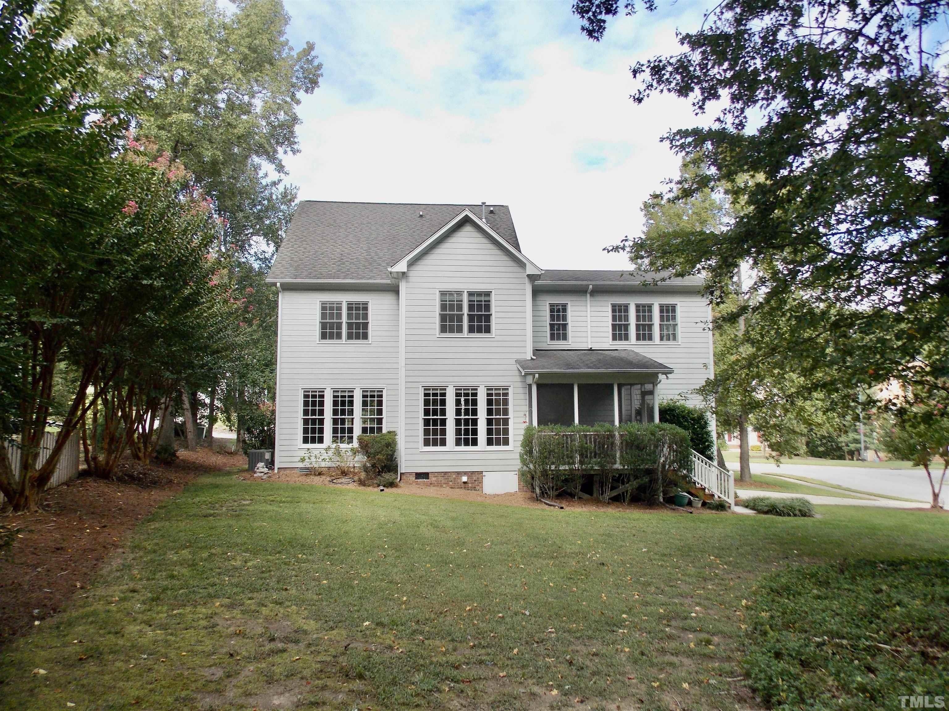 128 Hein Drive Property Photo 4