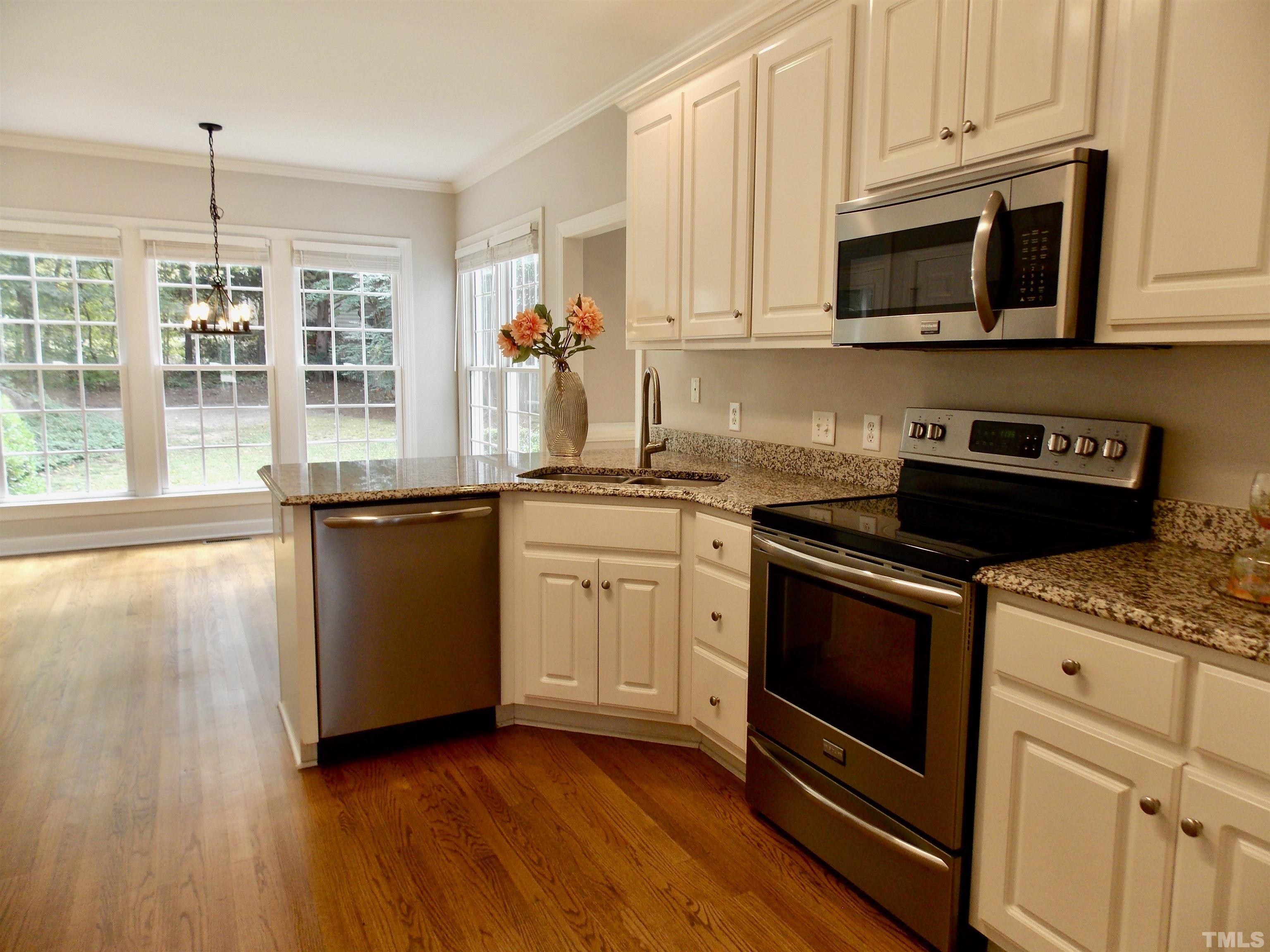 128 Hein Drive Property Photo 17