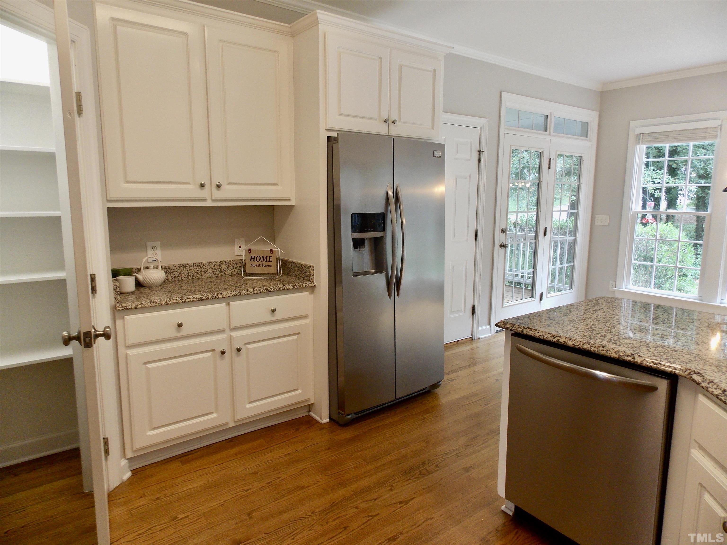 128 Hein Drive Property Photo 18