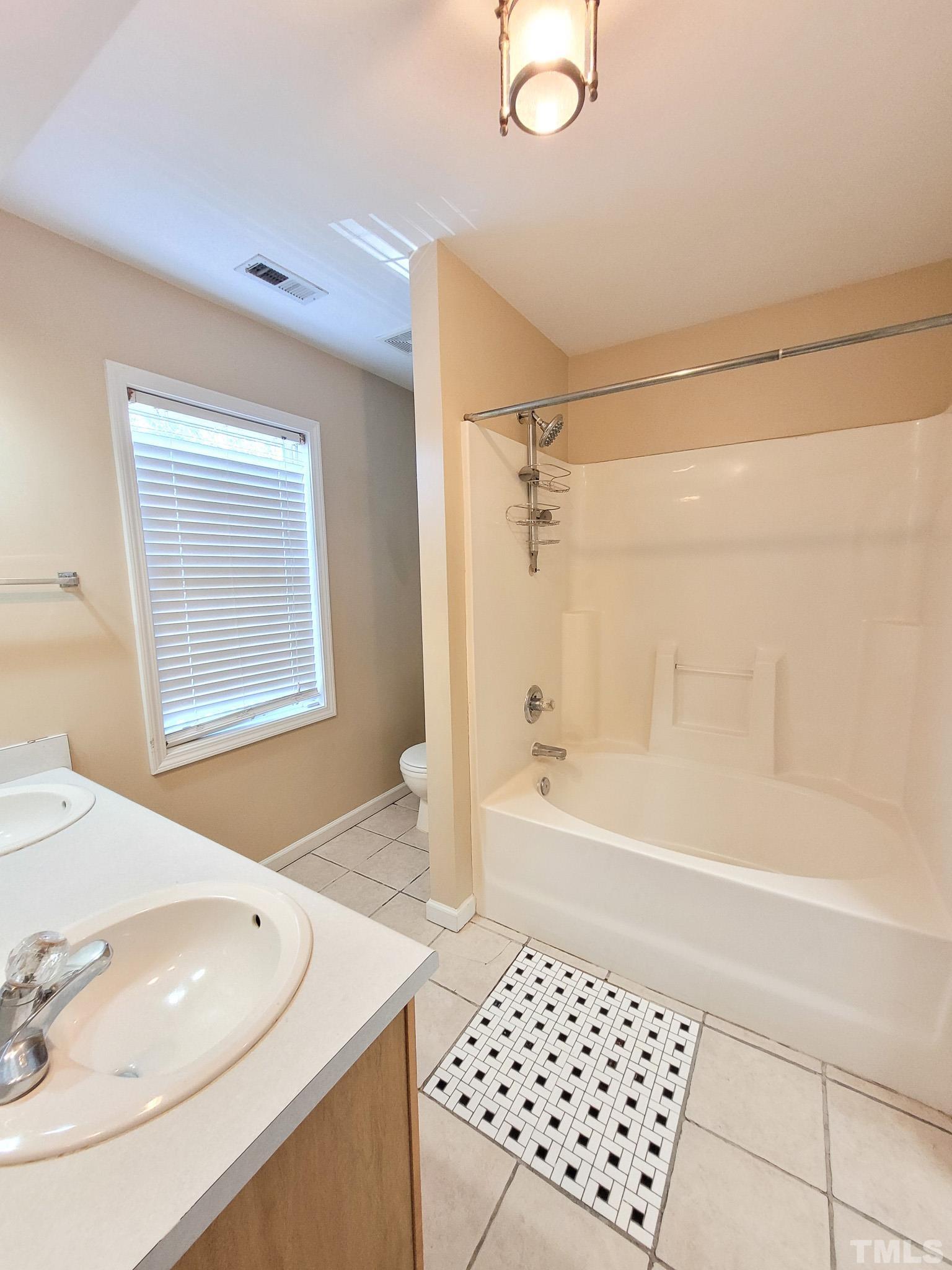 2405 Newby Court Property Photo 26